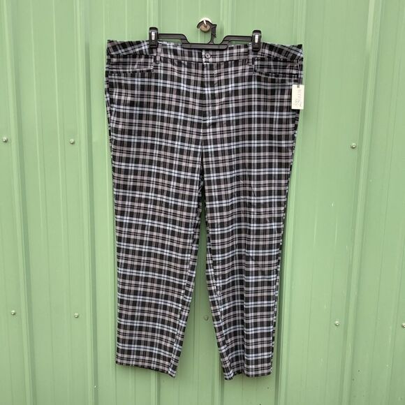 Women's Plus Wear to Work Straight Leg Pants, 30” Inseam, Size 24W - Picture 1 of 7